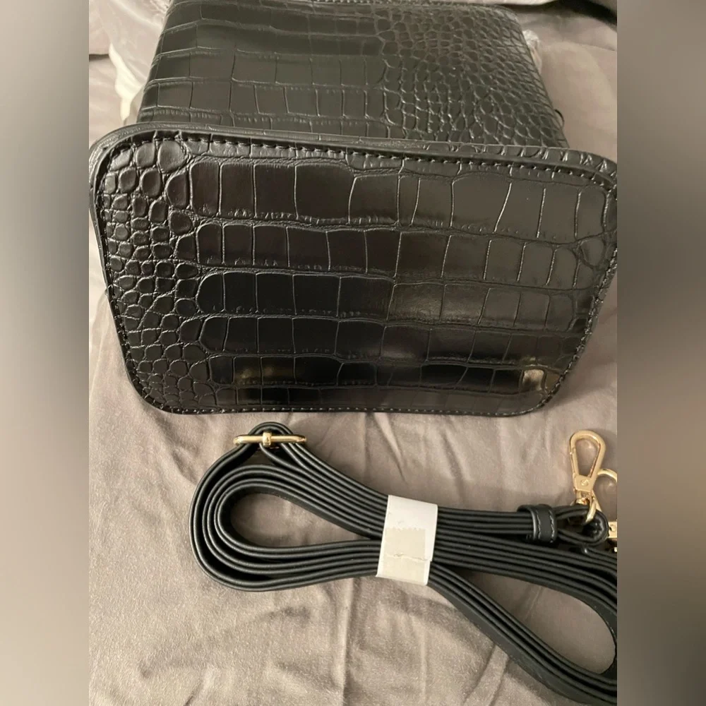 AOTA | Croc Embossed Top Handle Bucket Bag W/ Crossbody | $188 | NWT